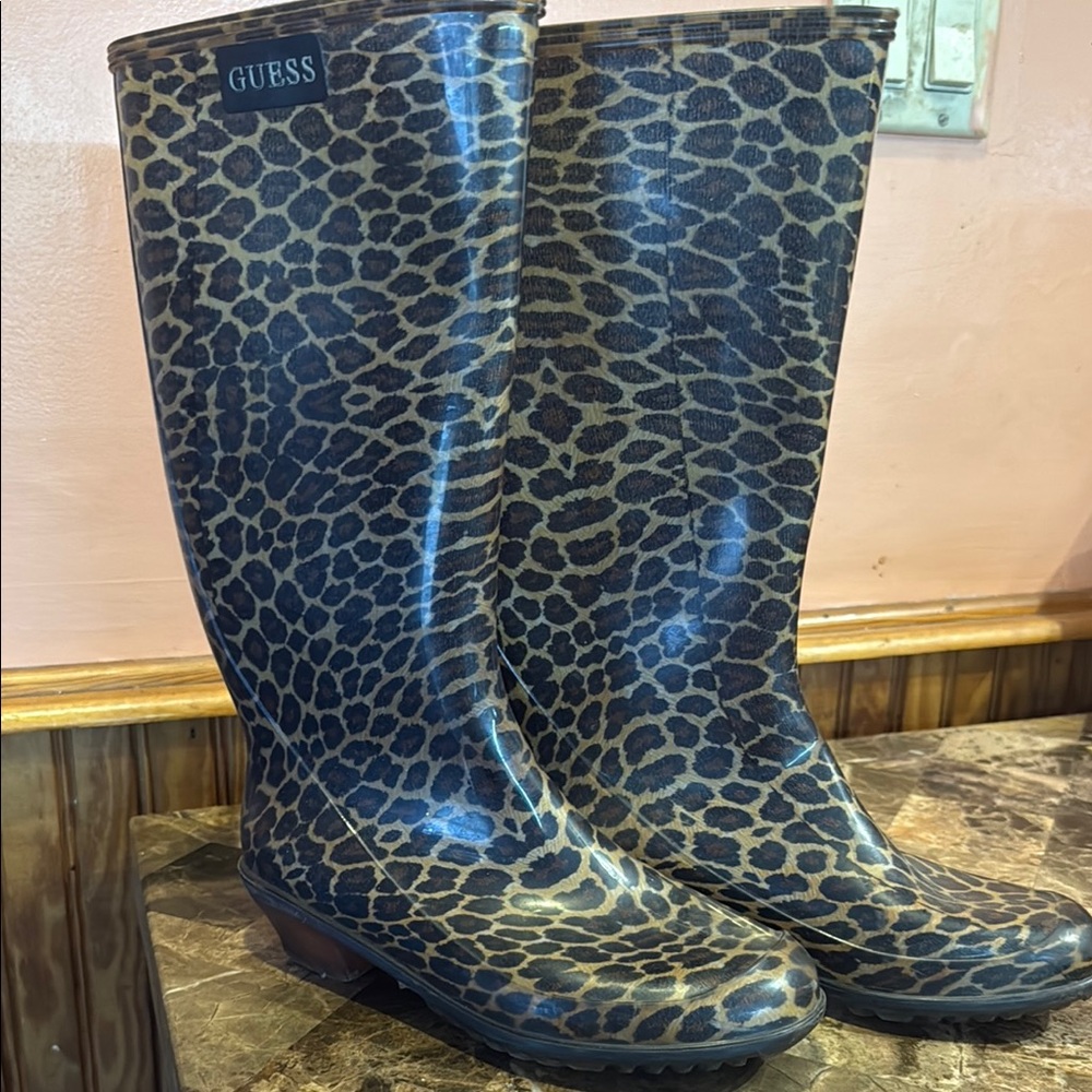 GUESS Women's Leopard Print Rain Boots